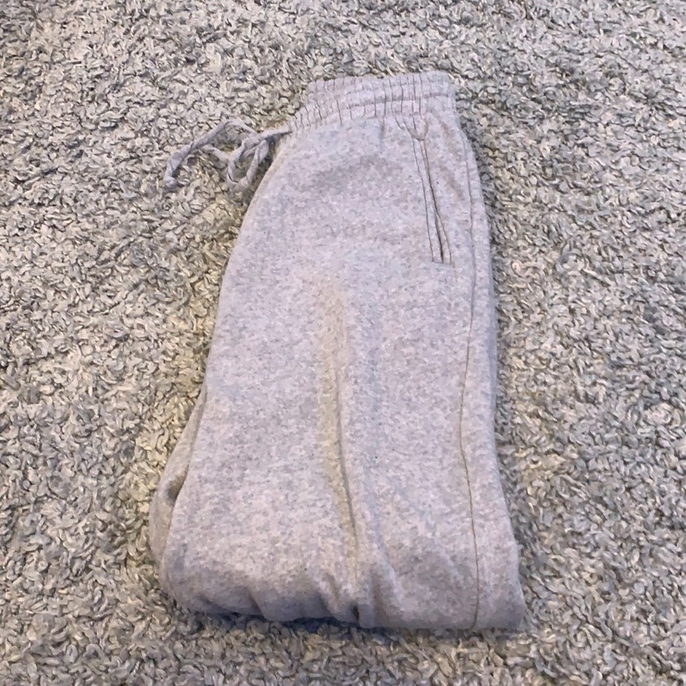 brandy melville rosa sweatpants (old model)
